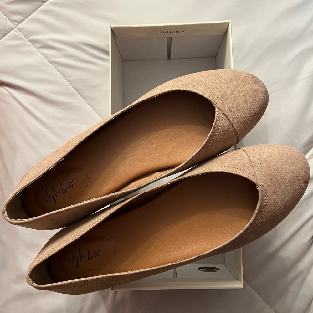 Style & Co. Tan/Taupe Flats NEW